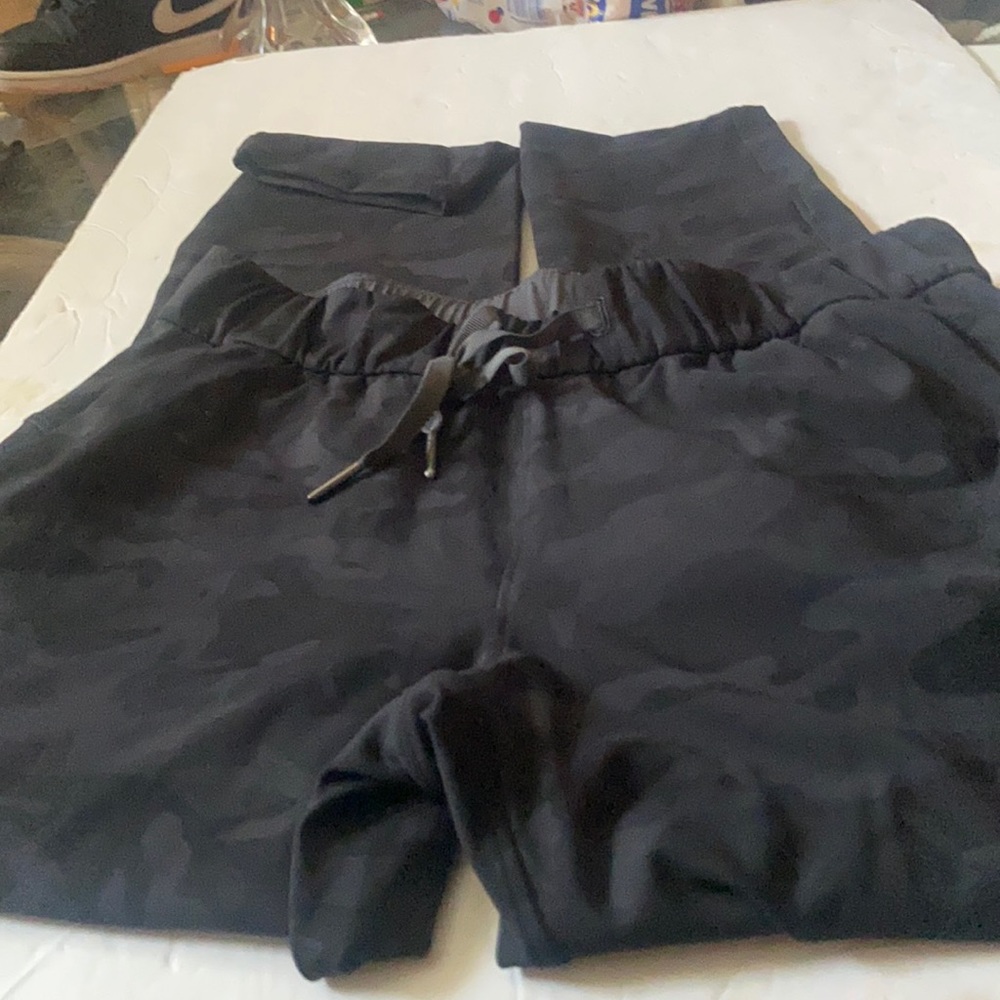 Lululemon camo pants